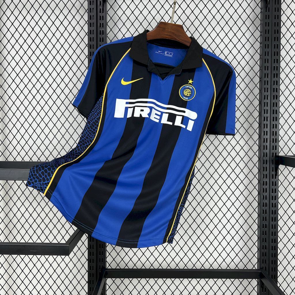 Camisa Inter de Milão Home RETRO 2001/02 Torcedor