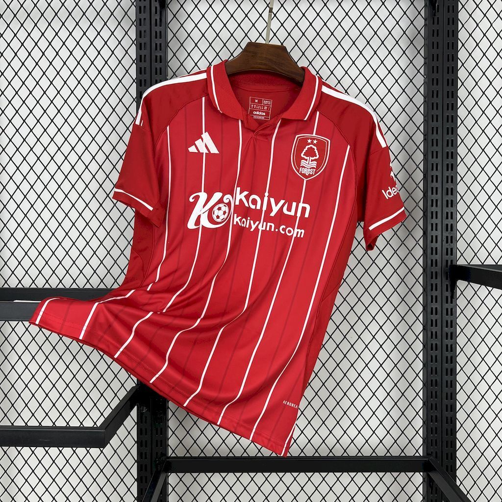 Camisa Nottingham Forest I 2025/26 Torcedor